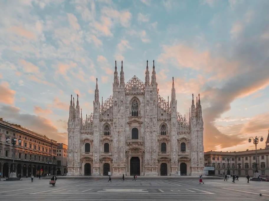 10' From Malpensa Casa Moderna, Netflix & Wi-Fi Appartement Casorate Sempione Buitenkant foto