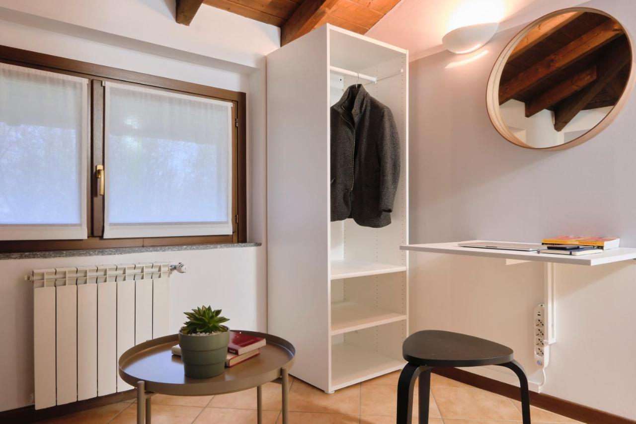 10' From Malpensa Casa Moderna, Netflix & Wi-Fi Appartement Casorate Sempione Buitenkant foto