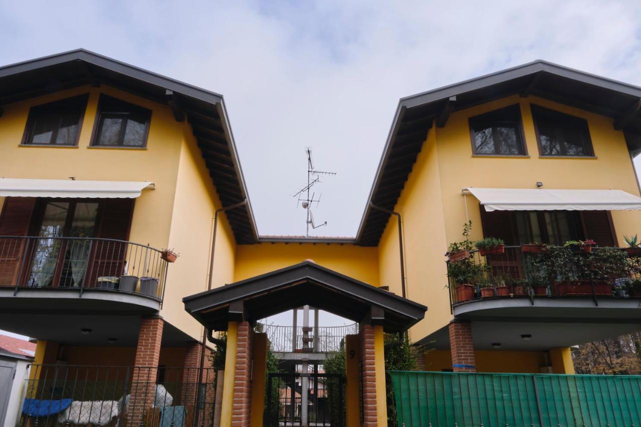10' From Malpensa Casa Moderna, Netflix & Wi-Fi Appartement Casorate Sempione Buitenkant foto