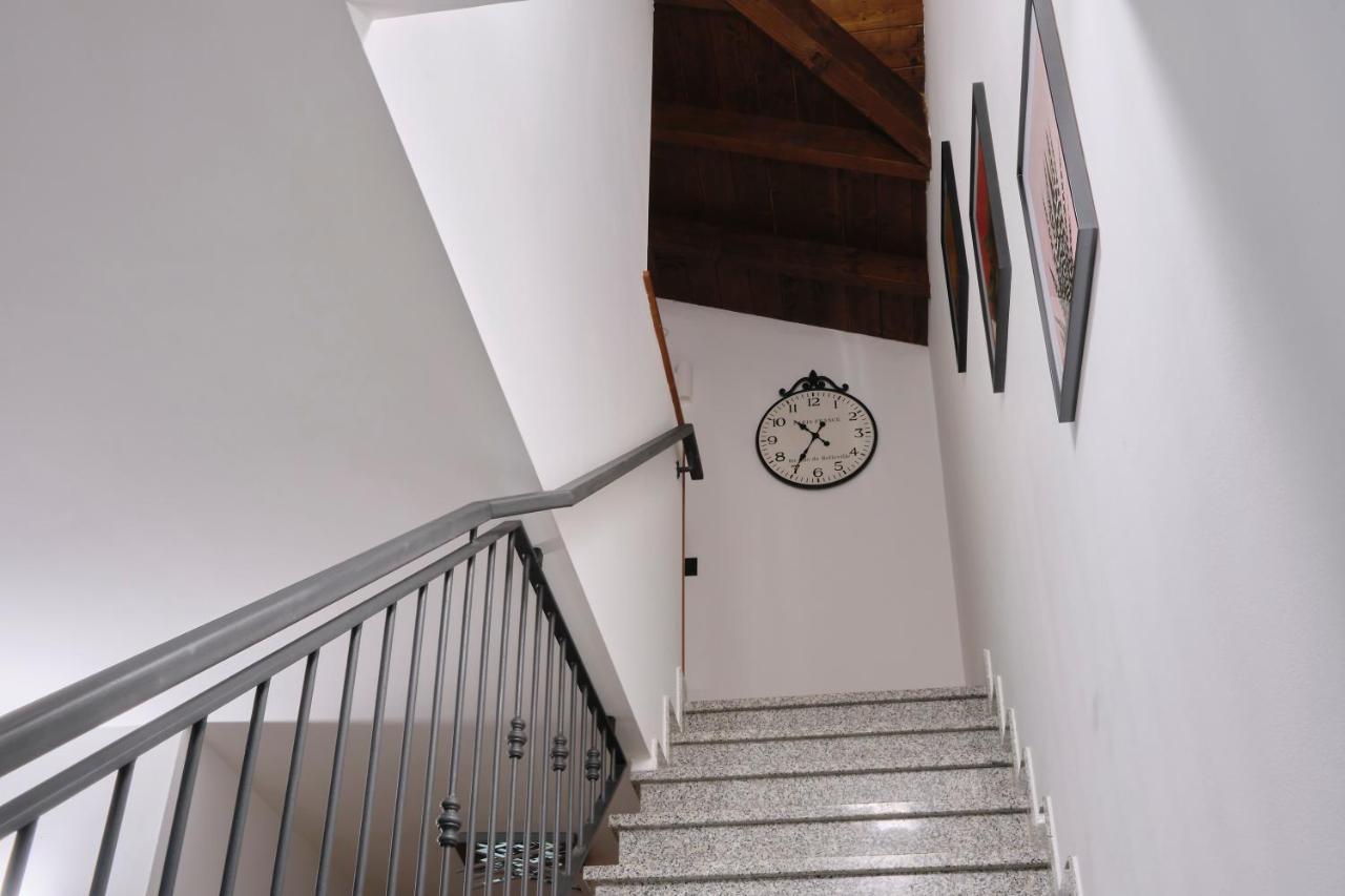 10' From Malpensa Casa Moderna, Netflix & Wi-Fi Appartement Casorate Sempione Buitenkant foto